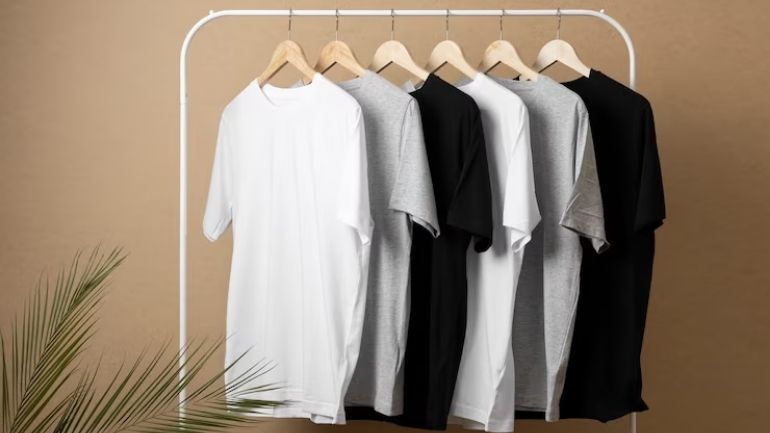 Why Should You Have Half-Sleeve T-Shirts in Your Wardrobe -Ciyapa